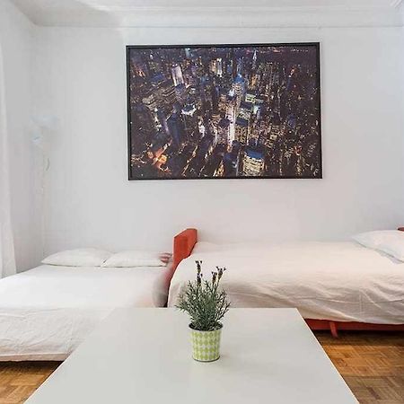 Apartamento Apartamento confortable en Atocha Madrid Exterior foto
