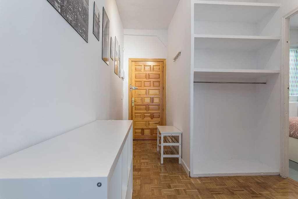 Apartamento Apartamento confortable en Atocha Madrid Exterior foto